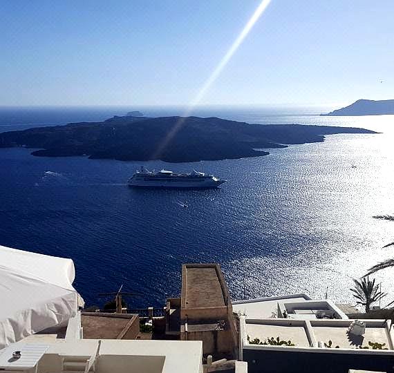 Pantelia Suites